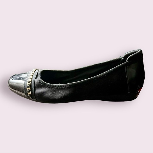 Ann Klein Iflex Black Ballet Flats Gold Accents Patent Leather Toe Size 8.5 - Picture 3 of 6